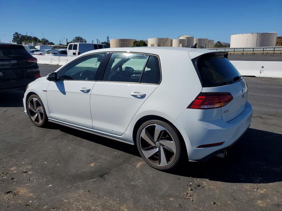 Продажа на аукционе авто 2018 Volkswagen Gti, vin: 3VW447AU3JM281108, номер лота: 71215066