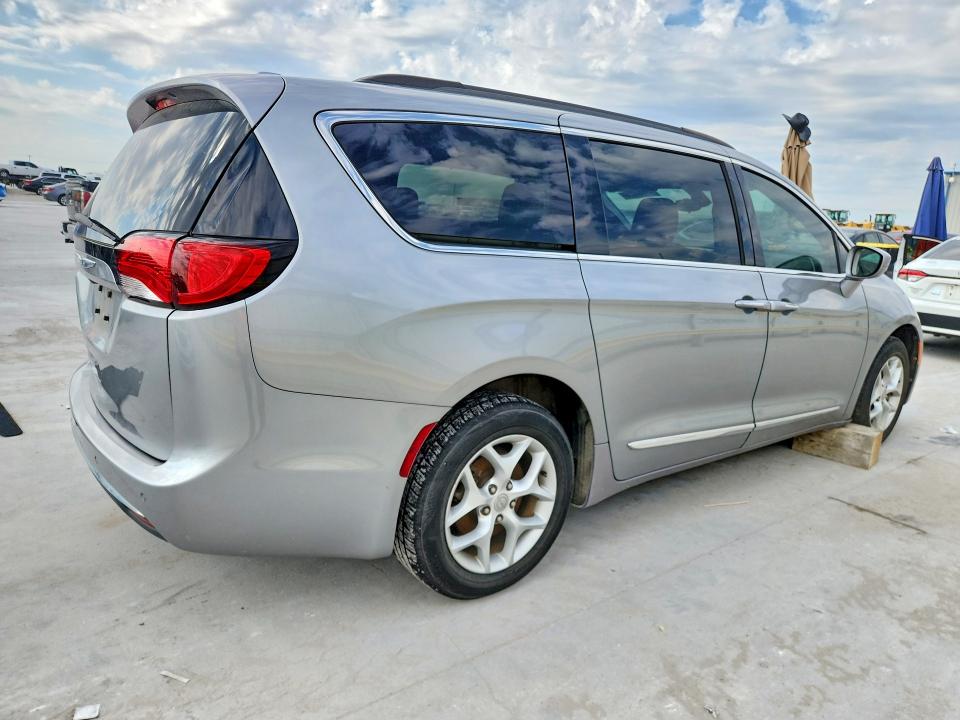 Aukcja sprzedaży 2017 Chrysler Pacifica, vin: 2C4RC1BG4HR654726, numer aukcji: 70684006