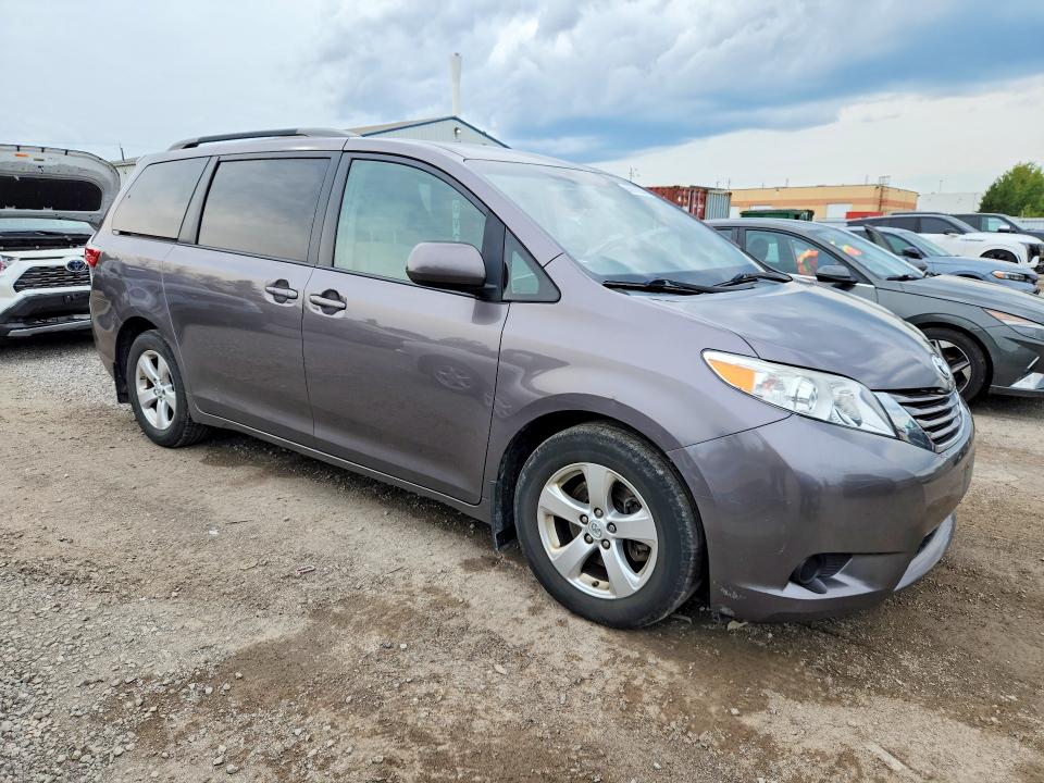 Продажа на аукционе авто 2015 Toyota Sienna, vin: 5TDKK3DC9FS630212, номер лота: 66090856