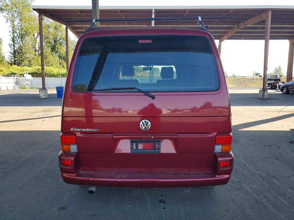 69086186 :رقم المزاد ، WV2NB47082H013498 vin ، 2002 Volkswagen Eurovan مزاد بيع