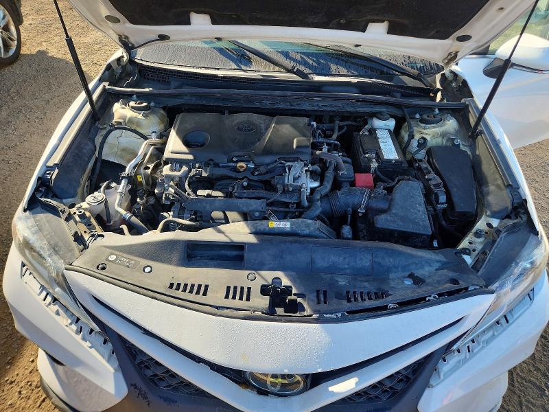 68078196 :رقم المزاد ، 4T1J11AK8LU933449 vin ، 2020 Toyota Camry مزاد بيع