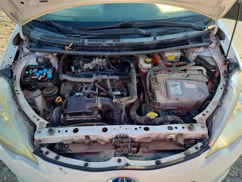 70126276 :رقم المزاد ، JTDKDTB32C1514596 vin ، 2012 Toyota Prius C مزاد بيع