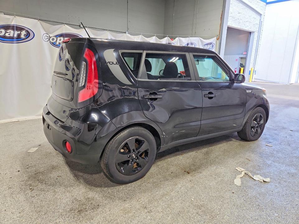 67422576 :رقم المزاد ، KNDJN2A2XJ7905713 vin ، 2018 Kia Soul مزاد بيع