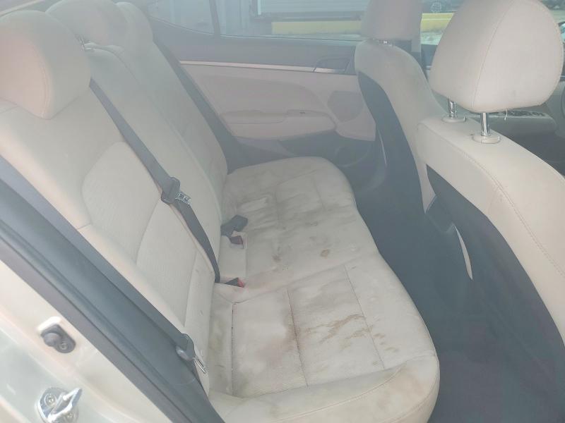 71089296 :رقم المزاد ، 5NPD74LF2HH177572 vin ، 2017 Hyundai Elantra مزاد بيع