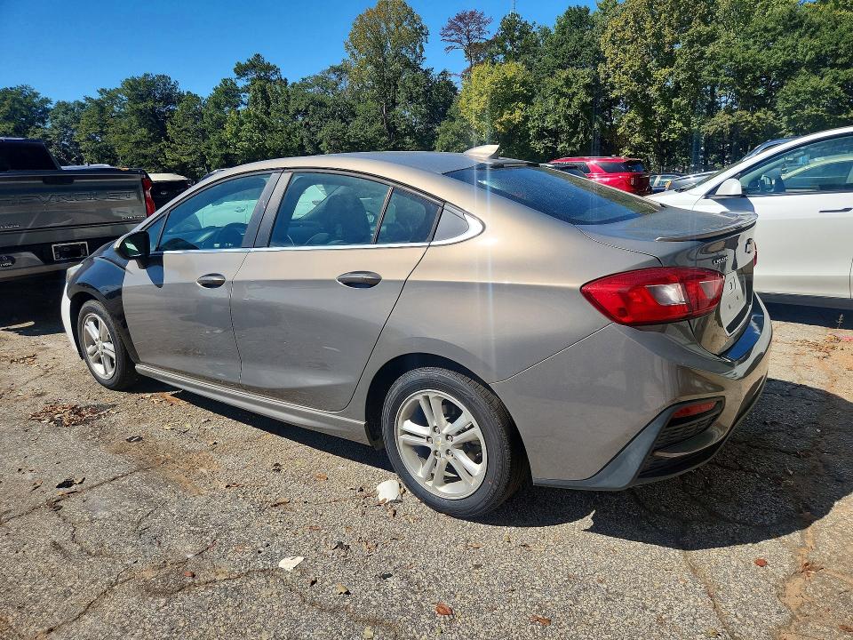 2018 Chevrolet Cruze მანქანა იყიდება აუქციონზე, vin: 1G1BE5SM0J7241999, აუქციონის ნომერი: 69385536