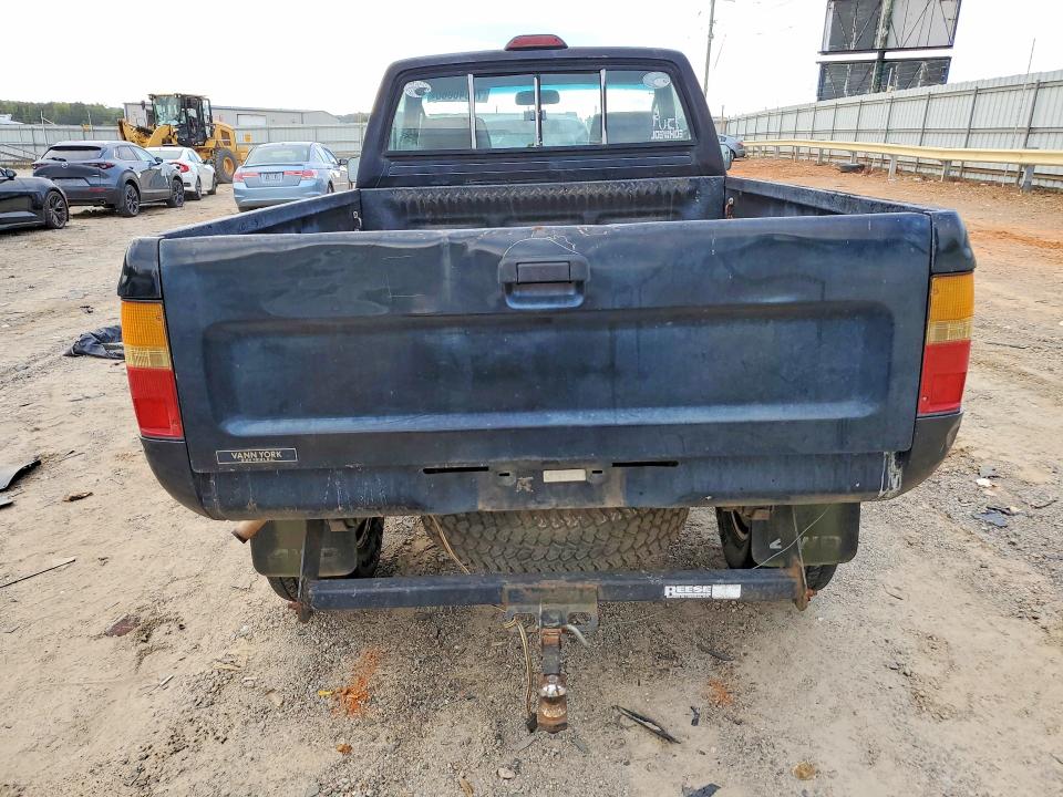 Продажа на аукционе авто 1994 Toyota Pickup, vin: 4TARN01P2RZ232107, номер лота: 70646066