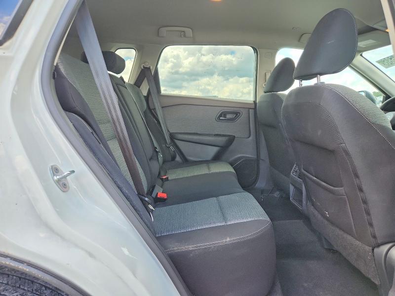 67645686 :رقم المزاد ، 5N1BT3AA4NC702512 vin ، 2022 Nissan Rogue مزاد بيع