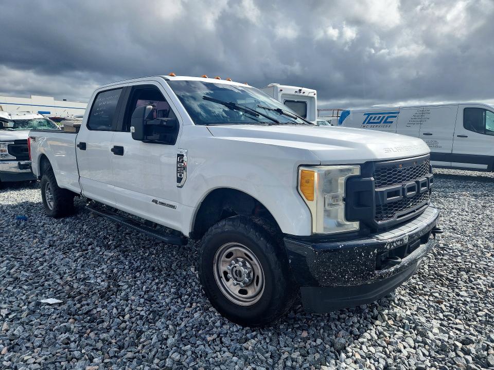 67866246 :رقم المزاد ، 1FT7W2BT0HED64692 vin ، 2017 Ford F250 مزاد بيع
