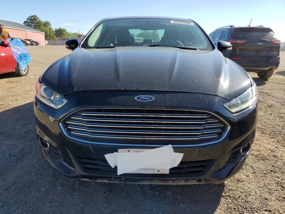 69549596 :رقم المزاد ، 1FA6P0HD8F5119624 vin ، 2015 Ford Fusion مزاد بيع