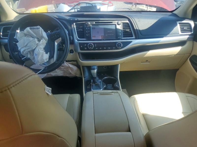 67393256 :رقم المزاد ، 5TDJKRFH5FS105574 vin ، 2015 Toyota Highlander مزاد بيع