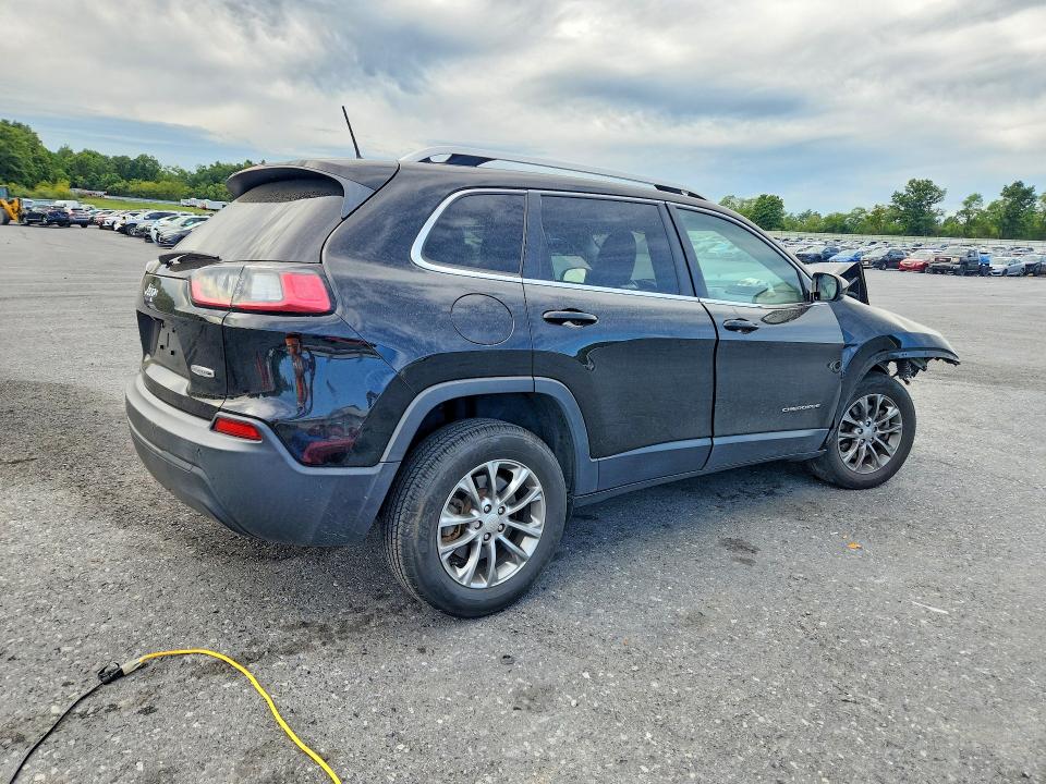 68374926 :رقم المزاد ، 1C4PJMLB6KD418218 vin ، 2019 Jeep Cherokee مزاد بيع