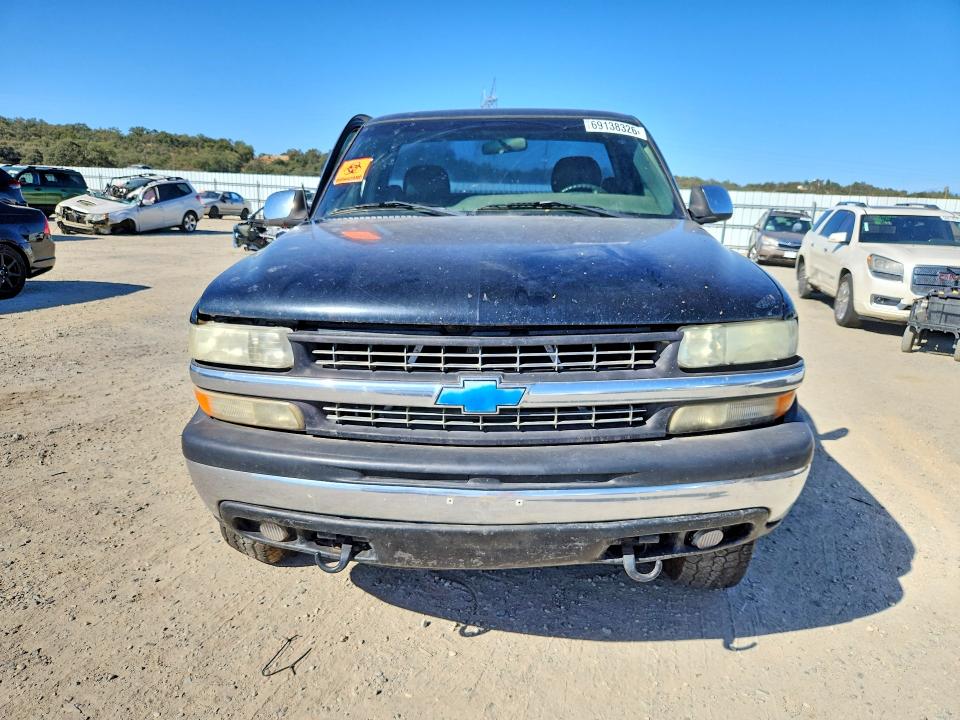 2000 Chevrolet Silverado მანქანა იყიდება აუქციონზე, vin: 1GCEK14VXYZ352036, აუქციონის ნომერი: 69138326