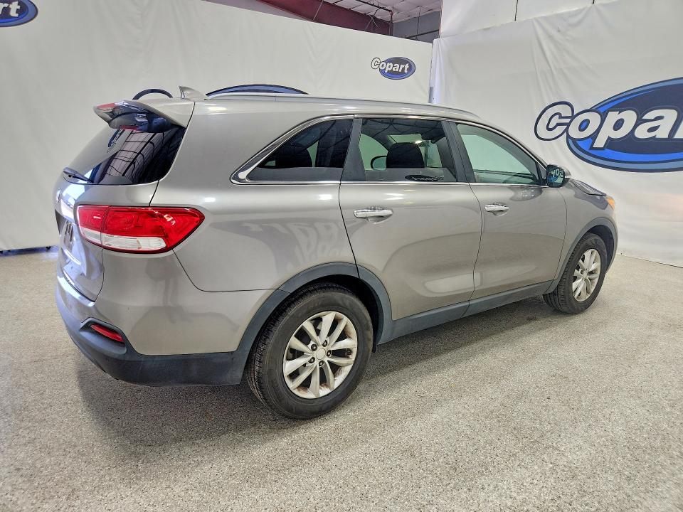 2016 Kia Sorento მანქანა იყიდება აუქციონზე, vin: 5XYPG4A31GG061680, აუქციონის ნომერი: 68854476