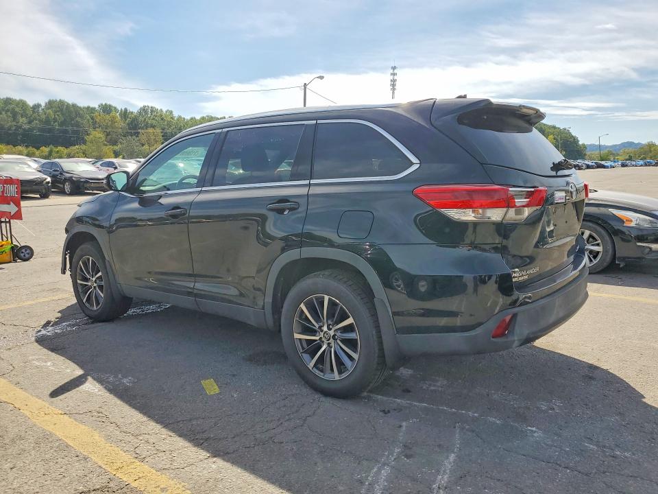Aukcja sprzedaży 2019 Toyota Highlander, vin: 5TDJZRFH0KS621962, numer aukcji: 71365016