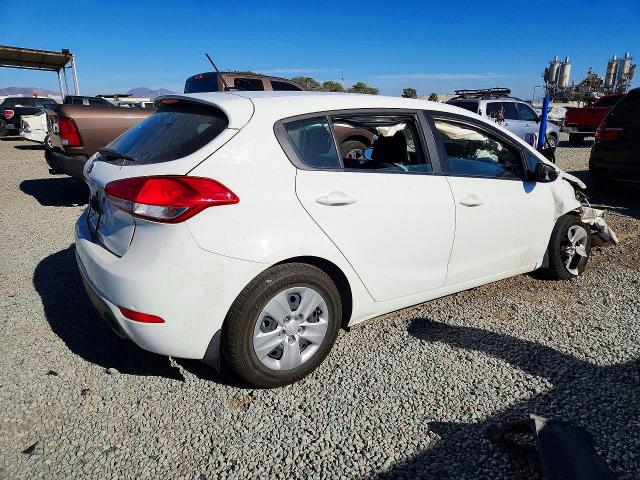 2017 Kia Forte5 მანქანა იყიდება აუქციონზე, vin: KNAFK5A85H5695268, აუქციონის ნომერი: 68073026