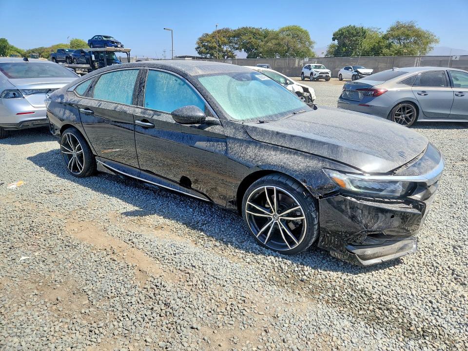 68684786 :رقم المزاد ، 1HGCV2F91MA010733 vin ، 2021 Honda Accord مزاد بيع
