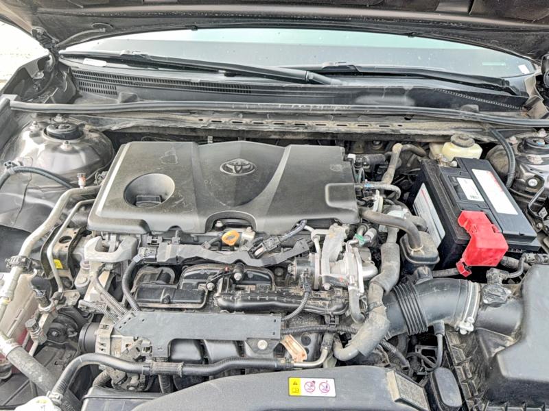 Auction sale of the 2018 Toyota Camry, vin: 4T1B11HKXJU560650        , lot number: 69310736