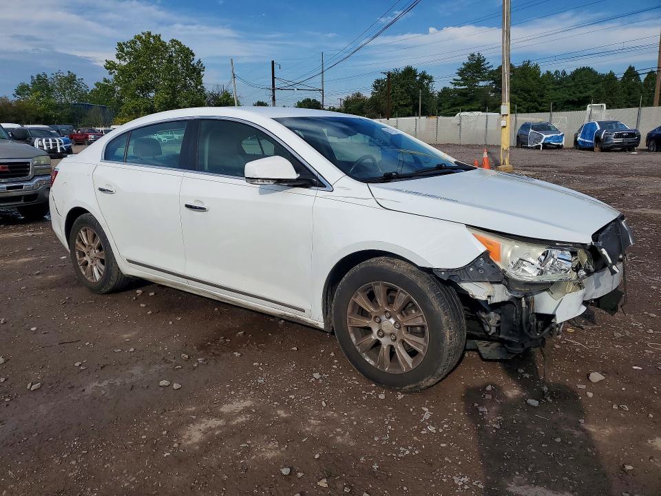 68217916 :رقم المزاد ، 1G4GC5ER4CF204713 vin ، 2012 Buick Lacrosse مزاد بيع