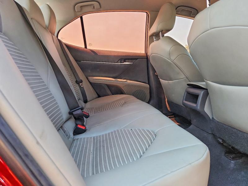 Продаж на аукціоні авто 2018 Toyota Camry, vin: 4T1B11HK0JU617342, номер лоту: 70498296