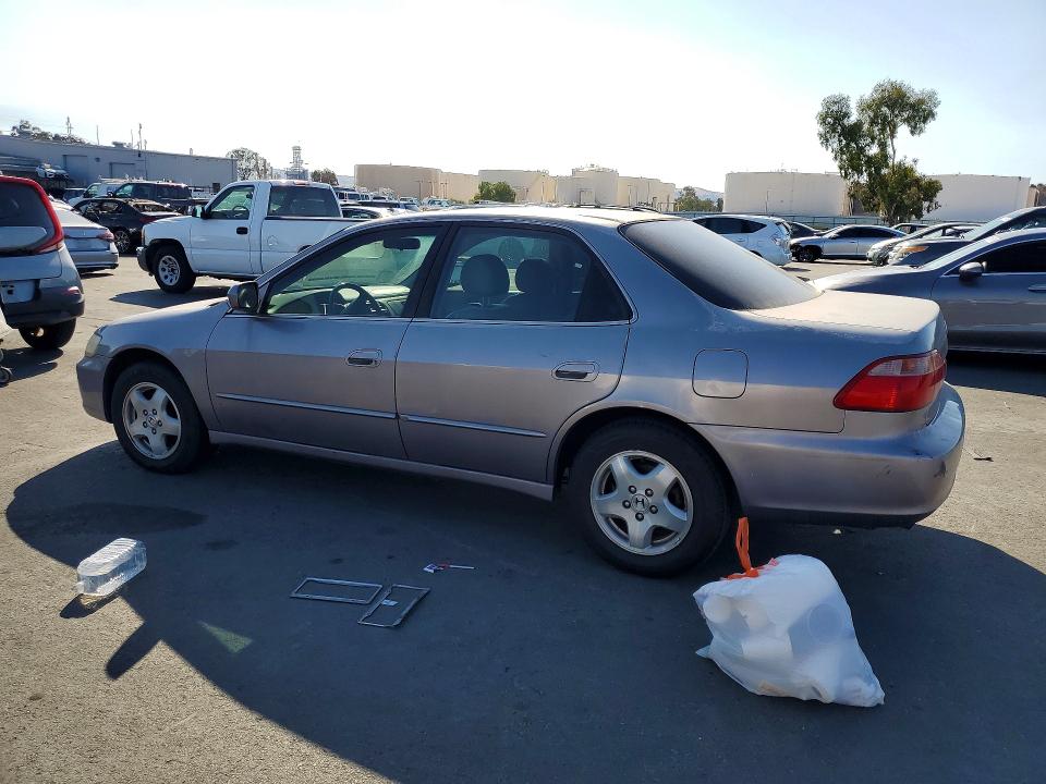 Aukcja sprzedaży 2000 Honda Accord, vin: 1HGCG1658YA063436, numer aukcji: 69185086