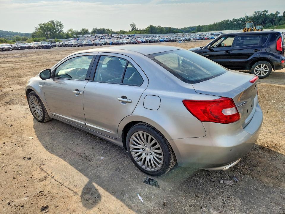 67475356 :رقم المزاد ، JS2RE9A78A6100599 vin ، 2010 Suzuki Kizashi مزاد بيع