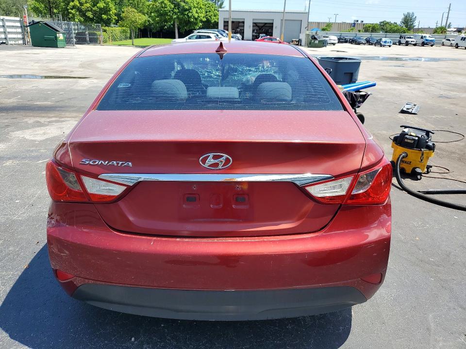 68931886 :رقم المزاد ، 5NPEB4AC4EH908008 vin ، 2014 Hyundai Sonata مزاد بيع
