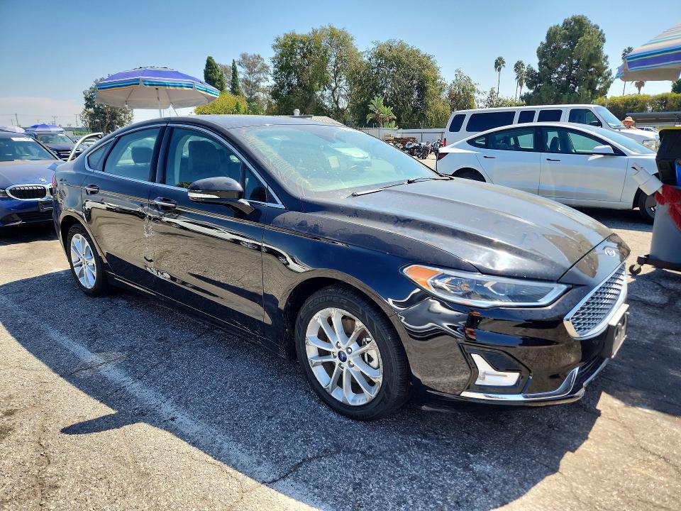 Продаж на аукціоні авто 2019 Ford Fusion, vin: 3FA6P0SU1KR174030, номер лоту: 69762406