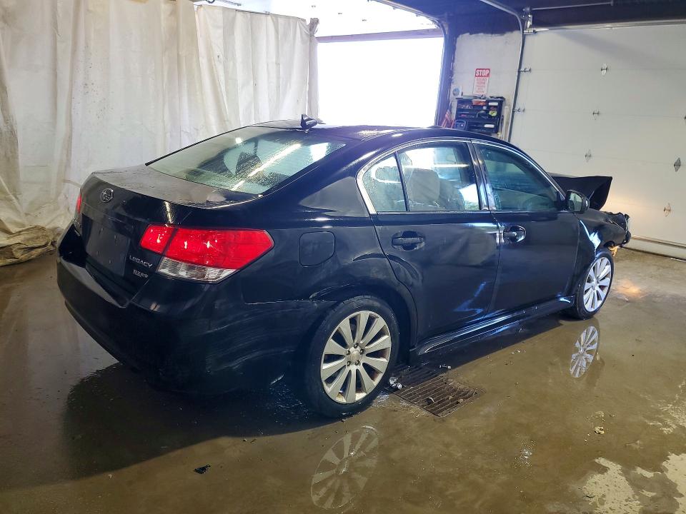 68980596 :رقم المزاد ، 4S3BMBK65B3216339 vin ، 2011 Subaru Legacy مزاد بيع