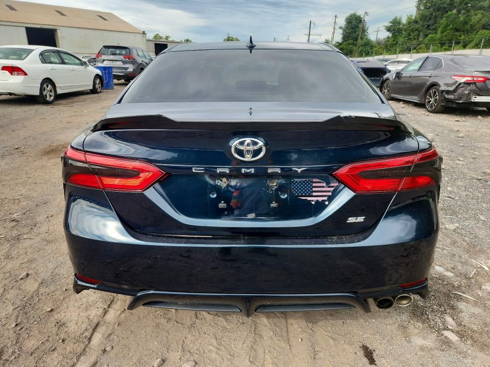 68751796 :رقم المزاد ، 4T1B11HK1KU280276 vin ، 2019 Toyota Camry مزاد بيع