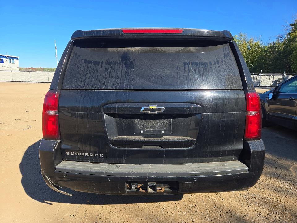 Продаж на аукціоні авто 2018 Chevrolet Suburban, vin: 1GNSKGKCXJR270375, номер лоту: 68216416