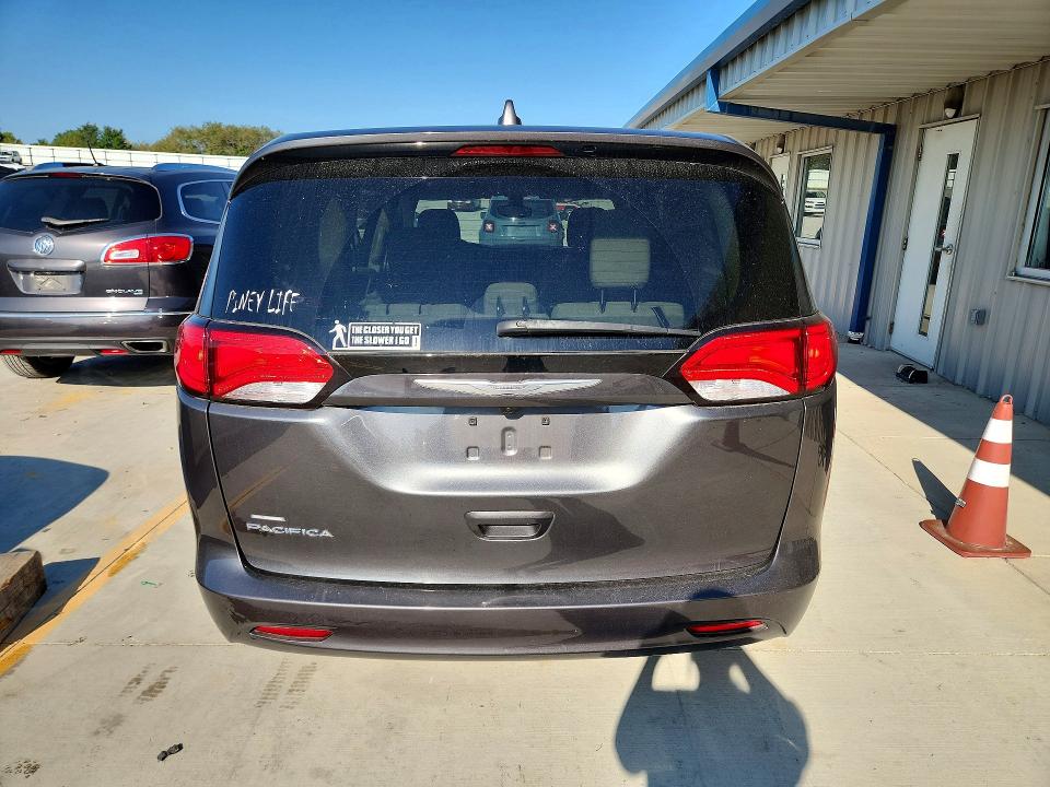 67187646 :رقم المزاد ، 2C4RC1DG7HR516112 vin ، 2017 Chrysler Pacifica مزاد بيع