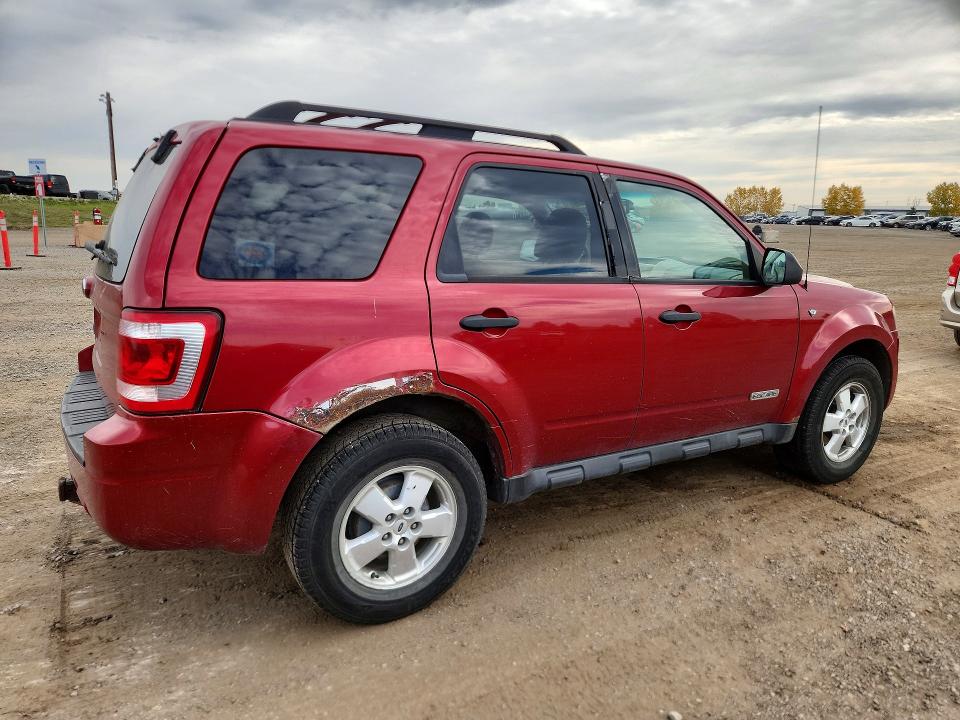2008 Ford Escape მანქანა იყიდება აუქციონზე, vin: 1FMCU03138KA27422, აუქციონის ნომერი: 70730416