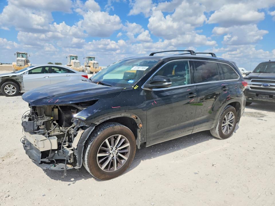 Aukcja sprzedaży 2018 Toyota Highlander, vin: 5TDJZRFH9JS833449, numer aukcji: 67907956