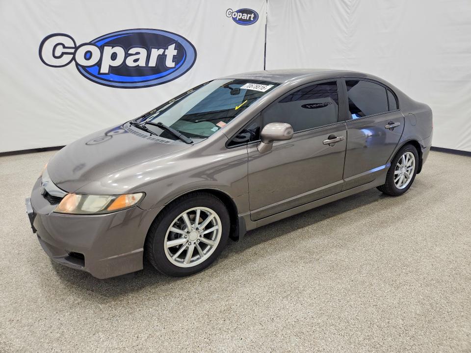 70678816 :رقم المزاد ، 19XFA1F58AE061718 vin ، 2010 Honda Civic مزاد بيع