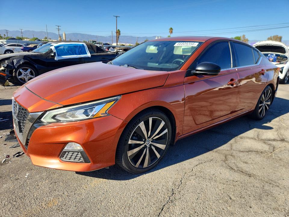 2020 Nissan Altima მანქანა იყიდება აუქციონზე, vin: 1N4BL4CV2LC121748, აუქციონის ნომერი: 66809356