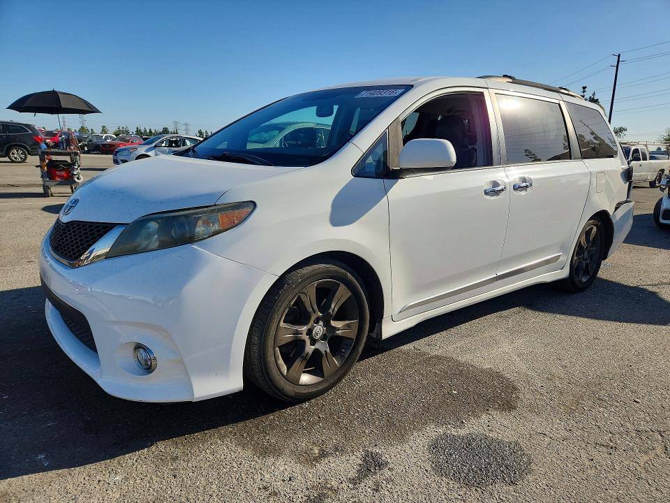 71409316 :رقم المزاد ، 5TDXK3DC1DS359620 vin ، 2013 Toyota Sienna مزاد بيع