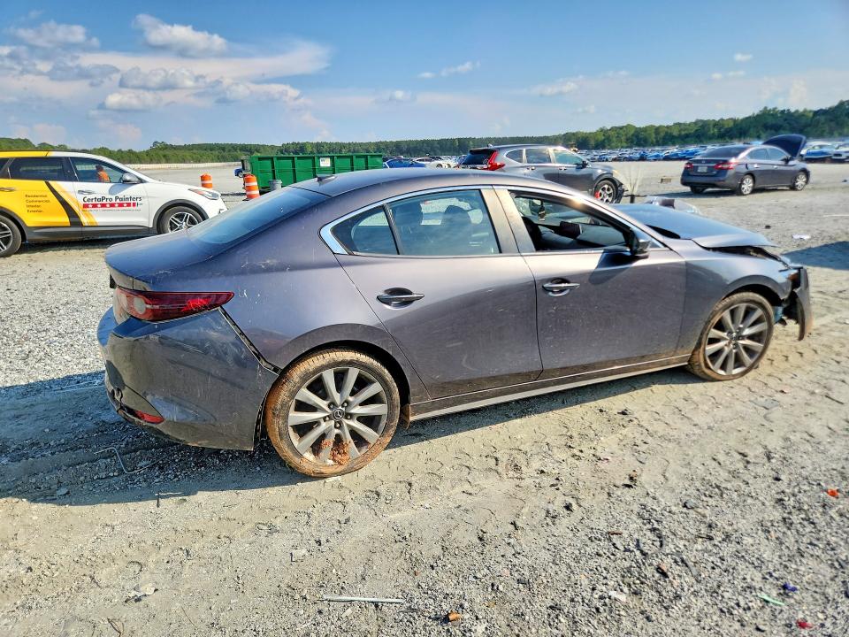 70173726 :رقم المزاد ، 3MZBPADL4KM111596 vin ، 2019 Mazda 3 مزاد بيع