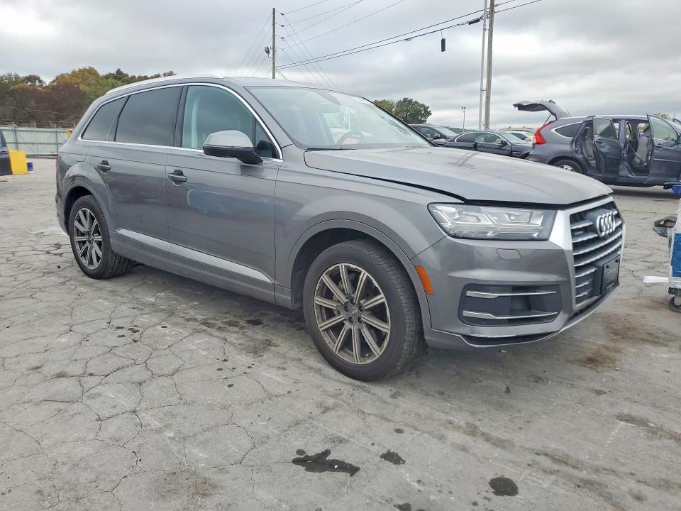 Продажа на аукционе авто 2018 Audi Q7, vin: WA1LAAF74JD008062, номер лота: 69456026