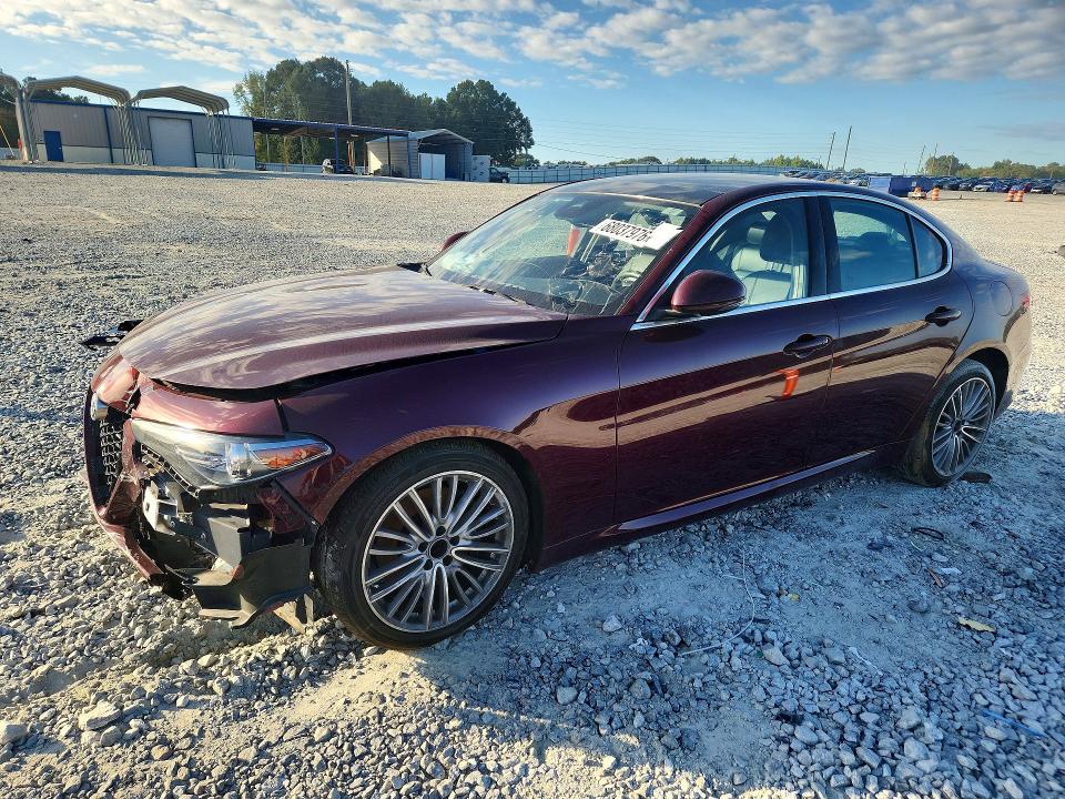 68037976 :رقم المزاد ، ZARFAMBN9K7612124 vin ، 2019 Alfa Romeo Giulia مزاد بيع