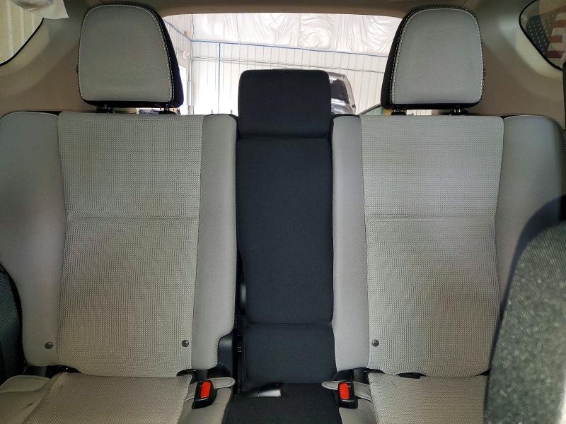 Продажа на аукционе авто 2017 Toyota Rav4, vin: 2T3RFREVXHW677238, номер лота: 69352046