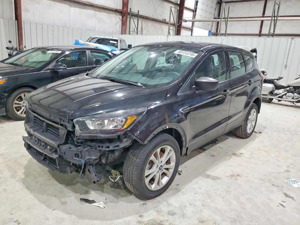68154246 :رقم المزاد ، 1FMCU0F72KUC23556 vin ، 2019 Ford Escape مزاد بيع