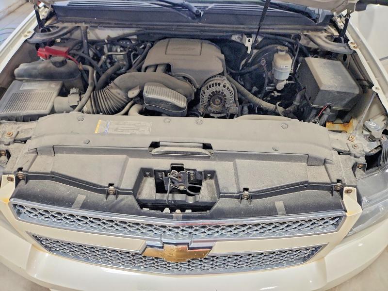 68558146 :رقم المزاد ، 1GNUKKE39AR246110 vin ، 2010 Chevrolet Suburban مزاد بيع