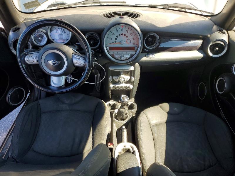 70004046 :رقم المزاد ، WMWMS3C56ATY51740 vin ، 2010 Mini Cooper مزاد بيع