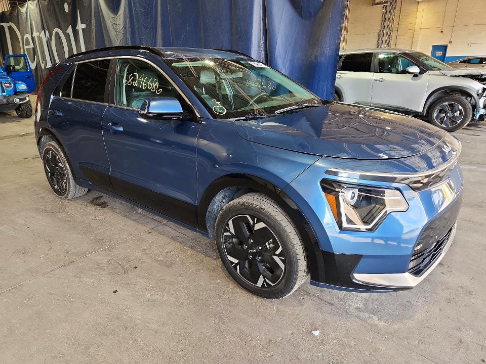 2024 Kia Niro მანქანა იყიდება აუქციონზე, vin: KNDCR3L17R5122332, აუქციონის ნომერი: 68296686