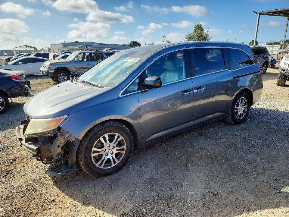 2011 Honda Odyssey მანქანა იყიდება აუქციონზე, vin: 5FNRL5H6XBB097796, აუქციონის ნომერი: 70156776