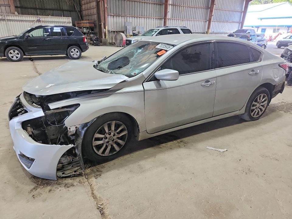 Продаж на аукціоні авто 2015 Nissan Altima, vin: 1N4AL3AP2FC195198, номер лоту: 70205936