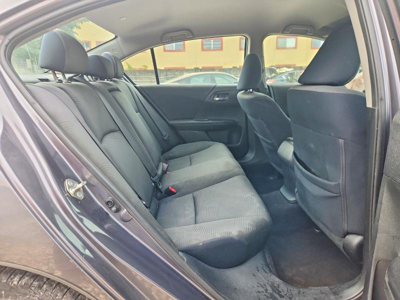 70095996 :رقم المزاد ، 1HGCR2F37HA291832 vin ، 2017 Honda Accord مزاد بيع