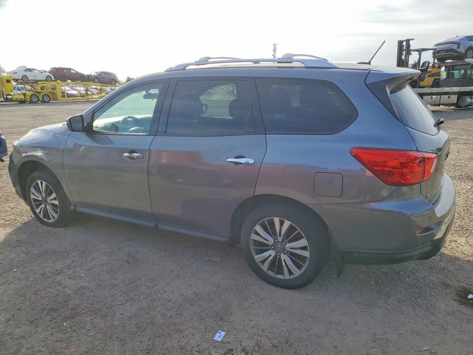 Продажа на аукционе авто 2018 Nissan Pathfinder, vin: 5N1DR2MM6JC623053, номер лота: 69133606