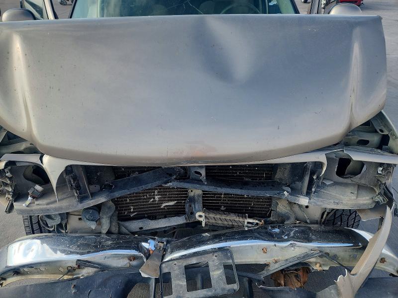 2002 Ford F150 მანქანა იყიდება აუქციონზე, vin: 1FTRW076X2KE38449, აუქციონის ნომერი: 66852466
