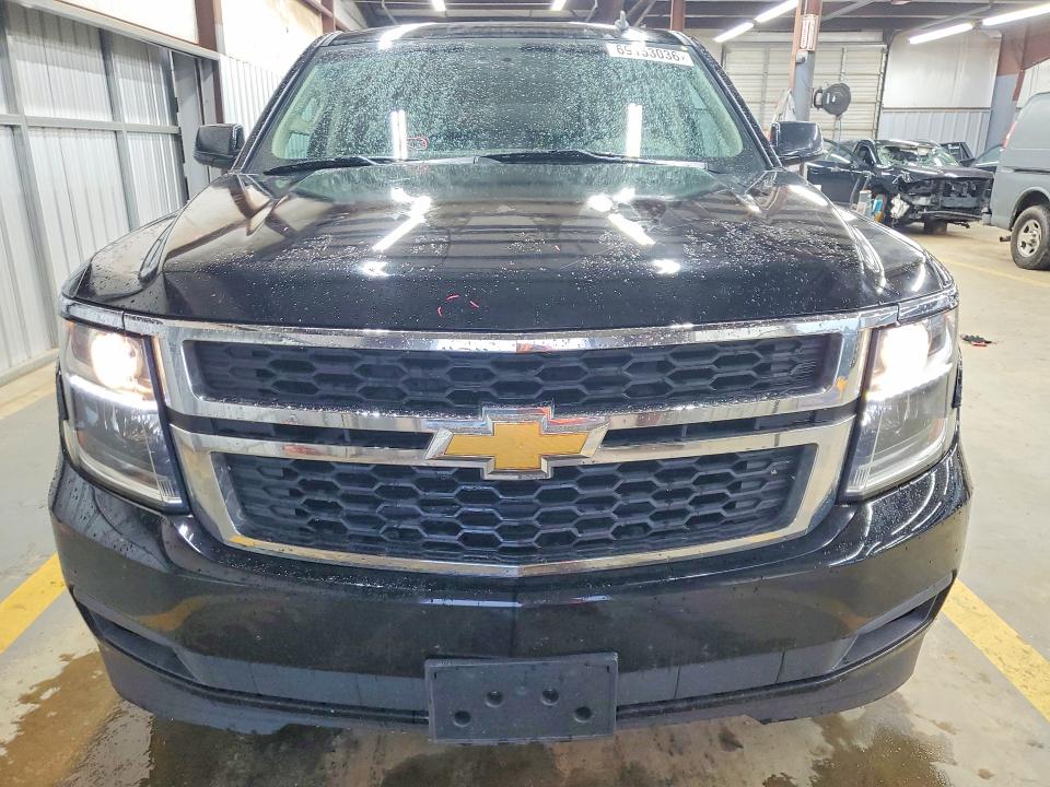 2015 Chevrolet Suburban მანქანა იყიდება აუქციონზე, vin: 1GNSKJKC8FR289155, აუქციონის ნომერი: 69153036